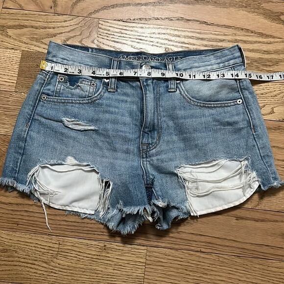 AMERICAN EAGLE OUTFITTERS DISTRESSED JEANS SIZE 2‎ - Picture 3 of 8